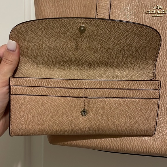 Beige coach wallet and purse - Picture 2 of 4